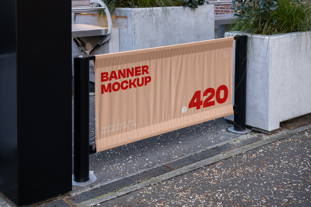Free Small Restaurant Banner Mockup